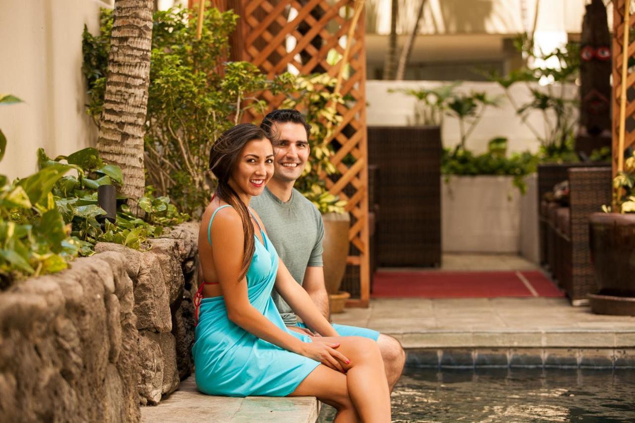 Equus Hotel Honolulu Ngoại thất bức ảnh