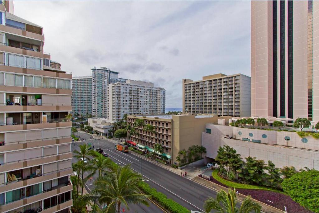 Equus Hotel Honolulu Ngoại thất bức ảnh