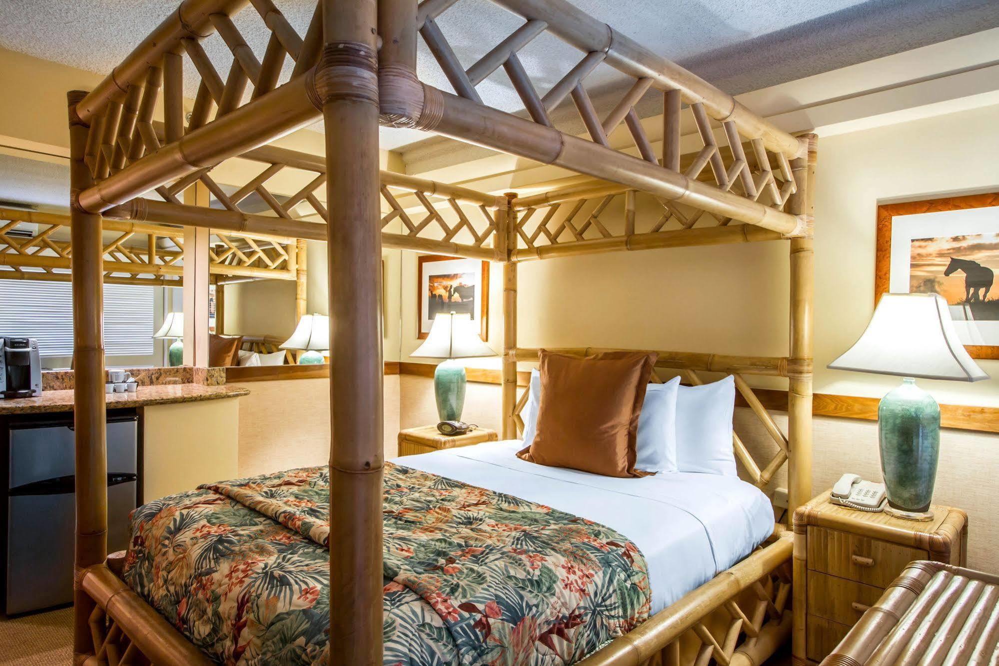 Equus Hotel Honolulu Ngoại thất bức ảnh