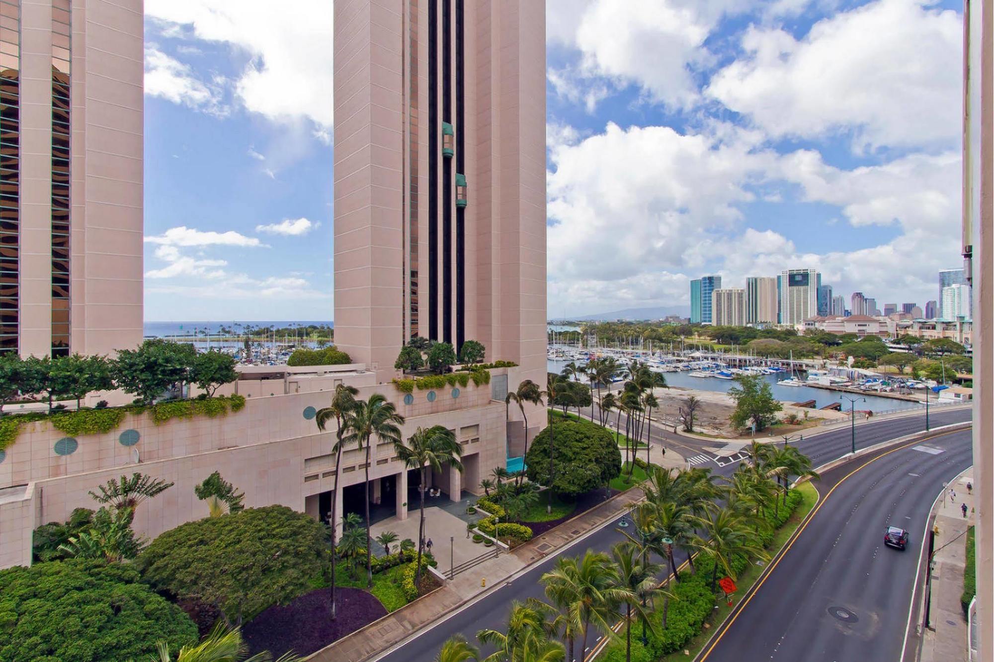 Equus Hotel Honolulu Ngoại thất bức ảnh